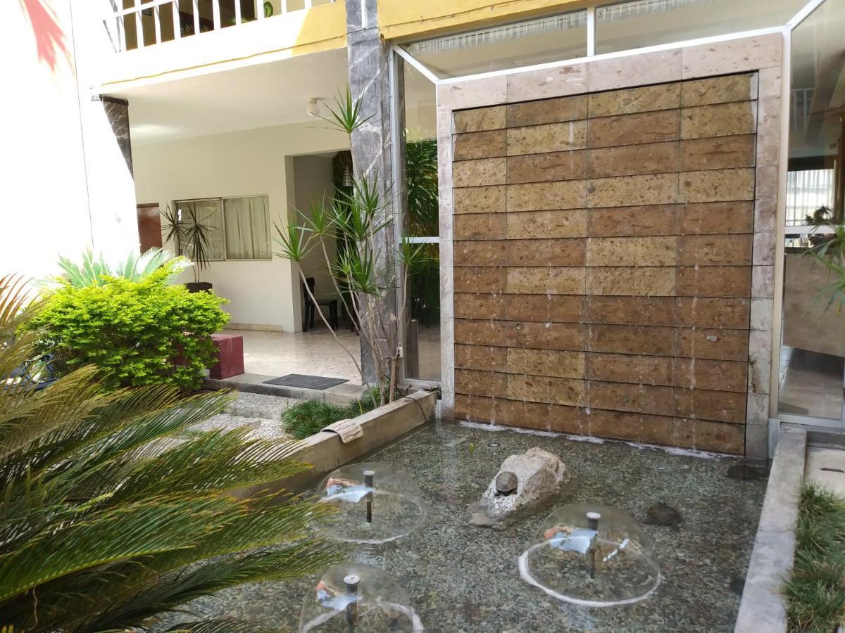 Hotel Del Camino Real El Grullo エクステリア 写真